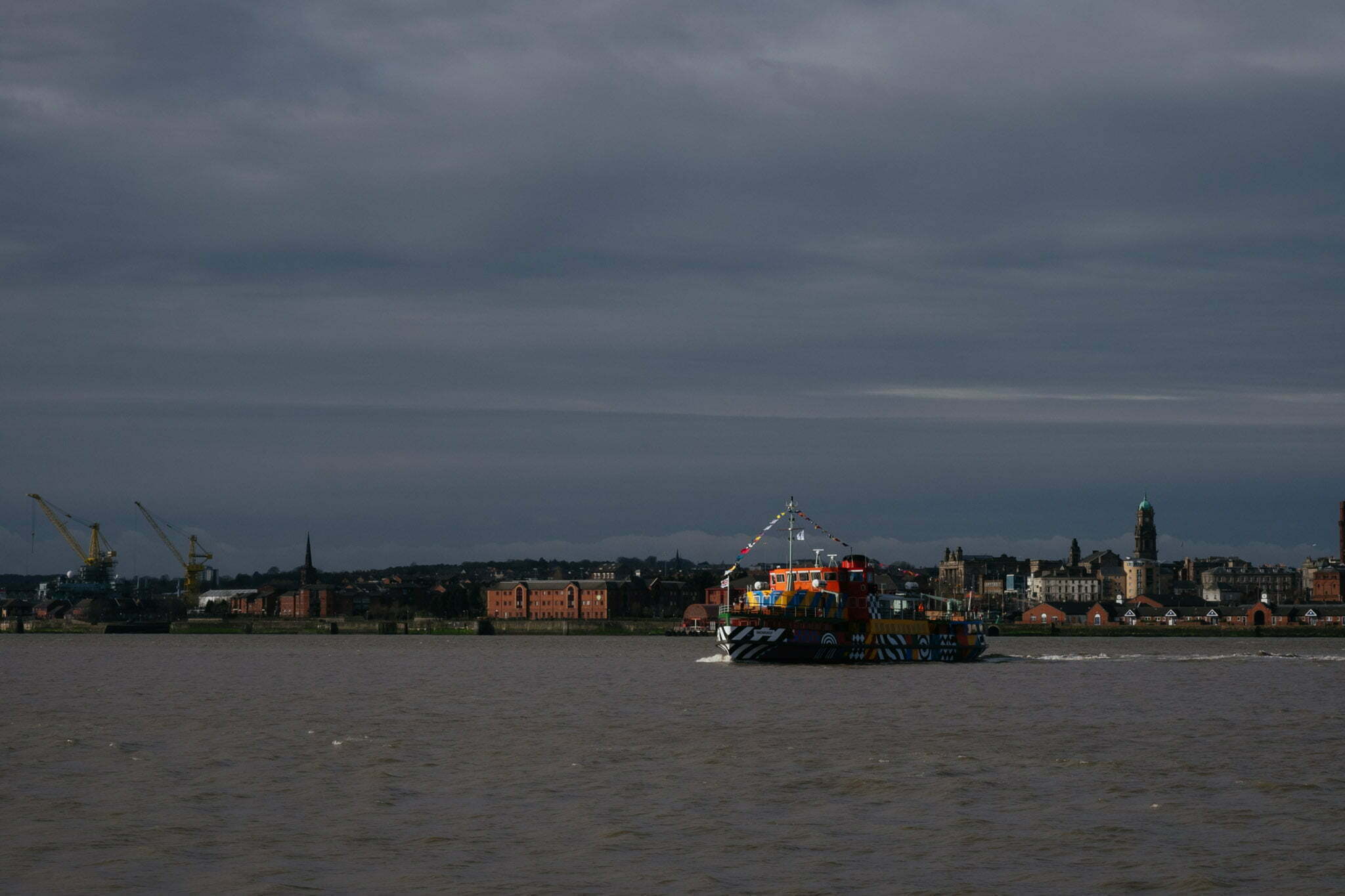 dazzle-ferry-liverpool-3007